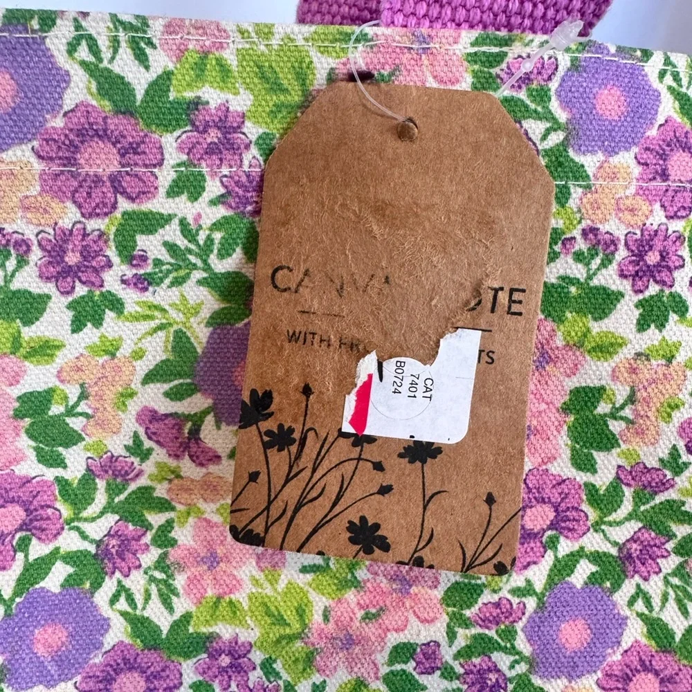 NWT Eccolo Floral Canvas Tote in Pink and Purple 14.25”W x 13.5”H x 6”D